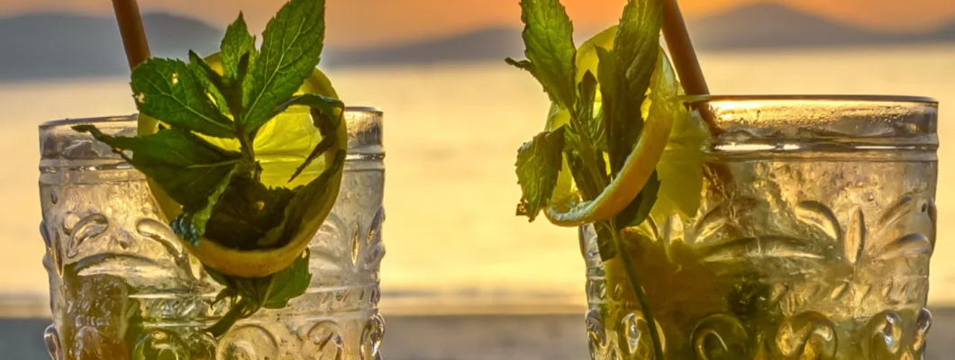 Top 6 osvežilnih koktajlov za pomlad & poletje